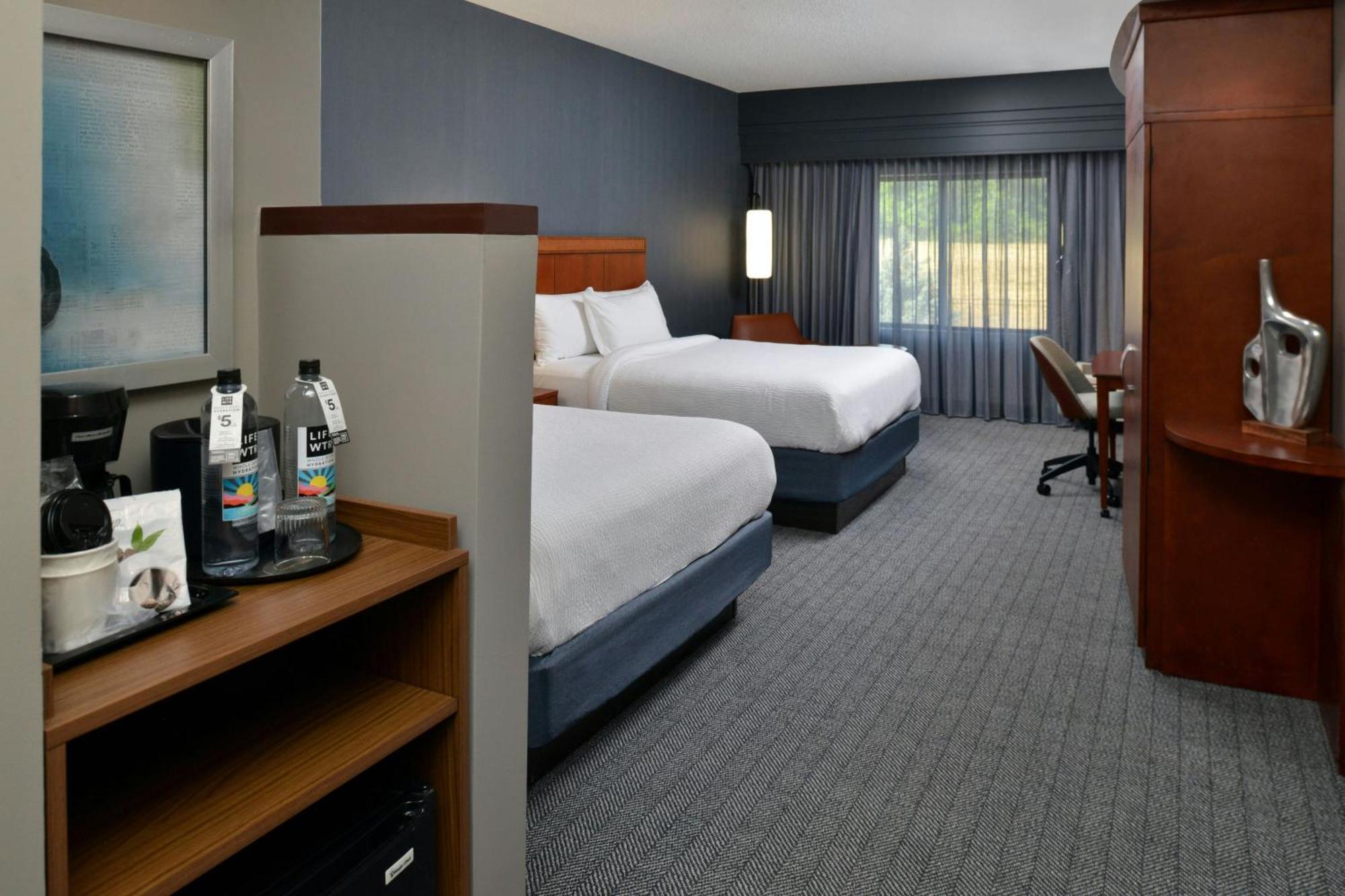 Courtyard By Marriott Harrisburg Hershey Exterior foto